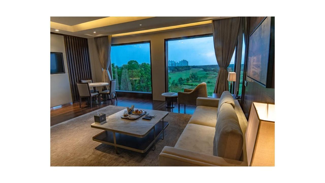 Belvedere Golf & Country Club Adalaj Extérieur photo